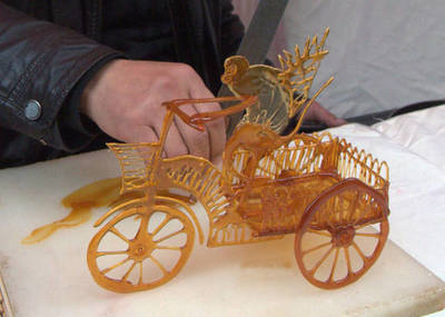 快失傳的藝術(shù):用糖畫畫,小孩排隊眼饞,會的人已不多